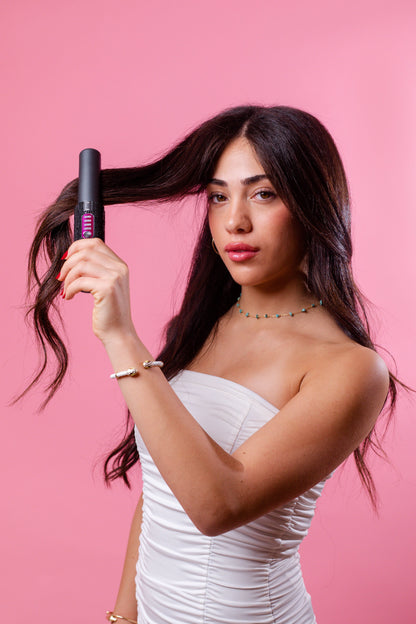 The Luz Wireless Hair Straightener
