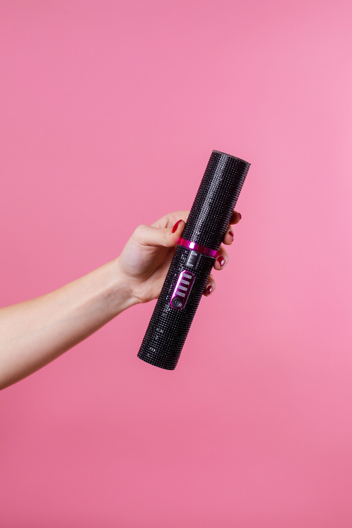 The Luz Wireless Hair Straightener